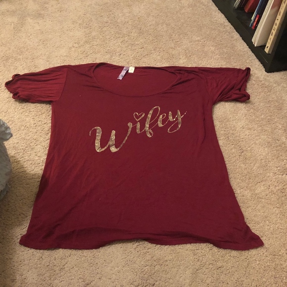 Tops - Maroon Wifey Top